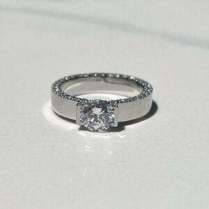 New! “Amelie” Silver Crystal Studded Ring